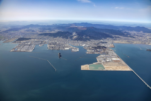 苅田港