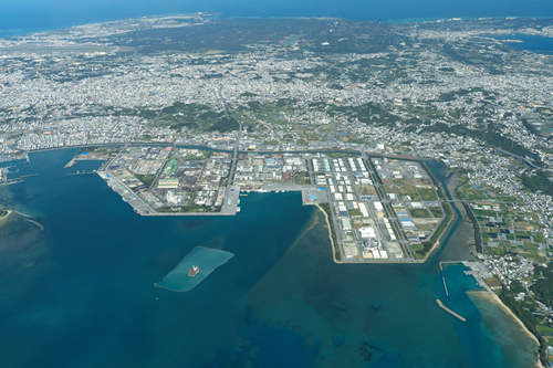 中城湾港