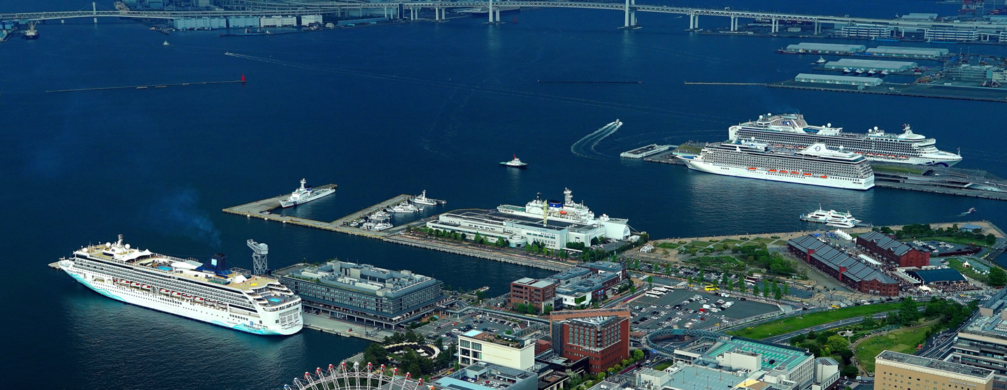 クルーズ船の集う日